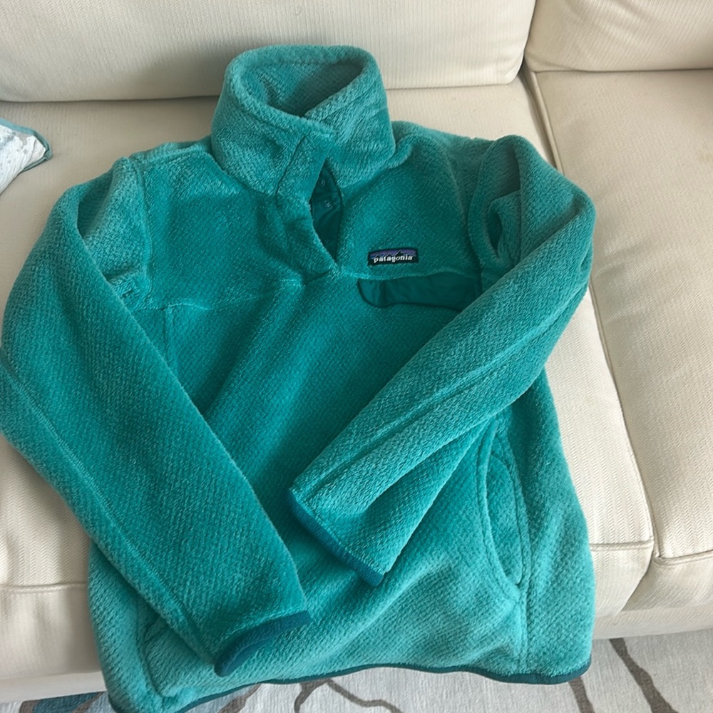 Patagonia soft fleece pullover